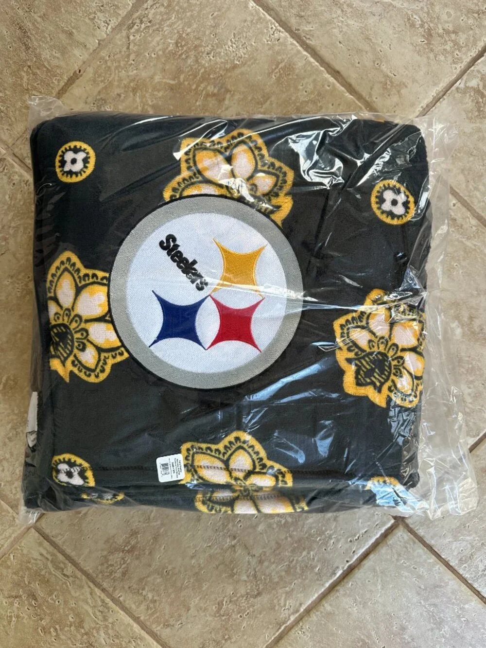 VERA BRADLEY NFL STEELERS OVERSIZED THROW BLANKET:NWT PITTSBURGH  94